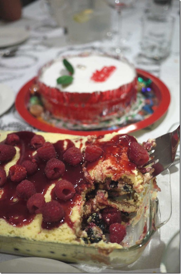 Raspberry Christmas trifle