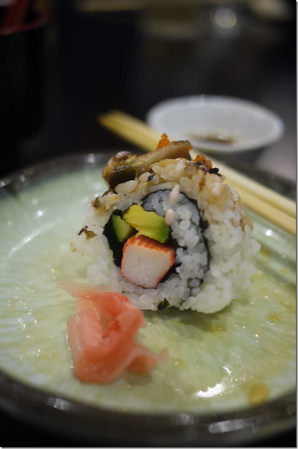 Dragon roll - teriyaki eel sushi 