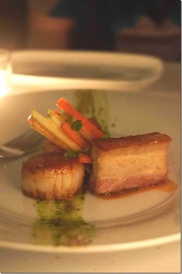 Seared scallops with crispy pork belly, carrot & apple salad $23