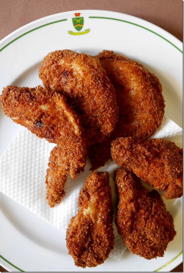Crumbed chicken wings (RM2 / A$0.60 cents per piece)